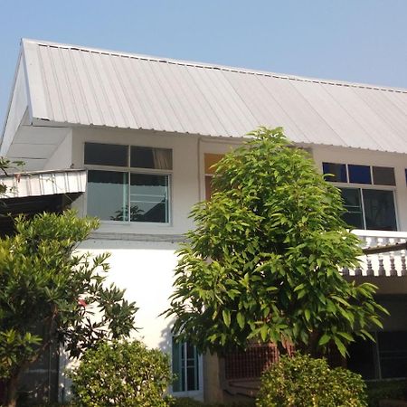 Zan Pla Nade Guesthouse Čiang Rai Exteriér fotografie